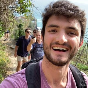 Meet your Posher, Logan